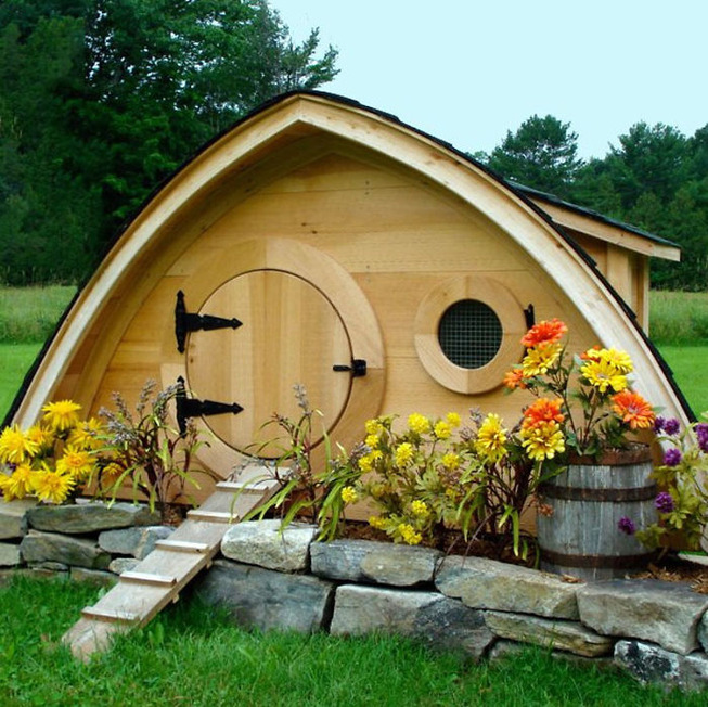 creative-chicken-coops-designs-6-5f0d90ebb3adb__700