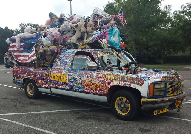 6864f7b4de374_unusually-decorated-cars