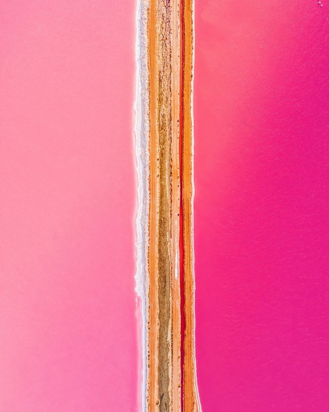 Magic-pink-lagoon-in-Western-Australia-5c6def4d5ce9f__880
