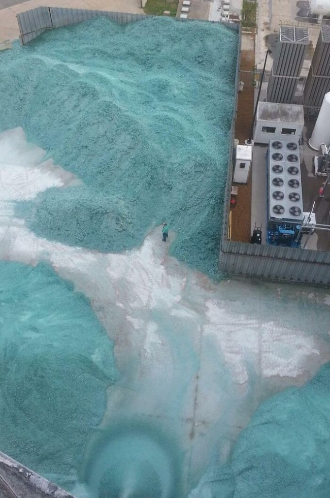 642ffe4915d42_interesting-pics-at-work (1)