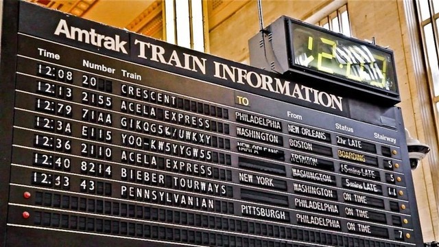 2018-12-6-k-paynter-amtrak-sign