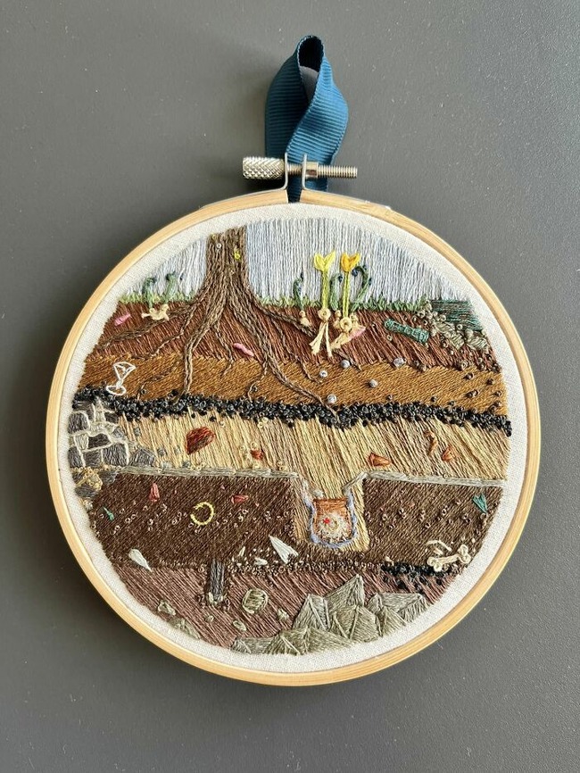 36-6765577f9f5b3__700