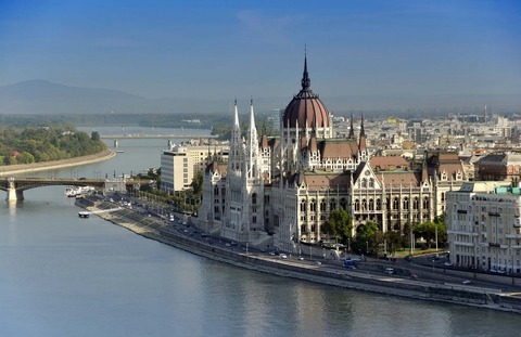 parlament_a_kanyarbol_1373095392