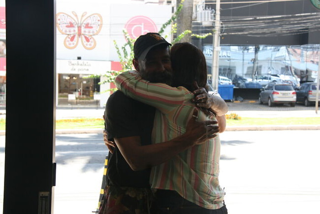 homeless-man-transformation-viral-family-finds