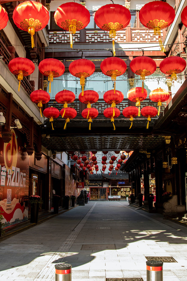 coronavirus-outbreak-empty-shanghai-streets-photos