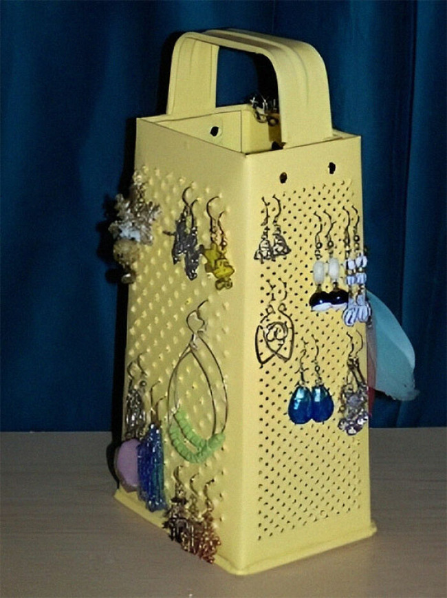 funny-unhinged-pinterest-diy-ideas-5-64eca82328f40__700