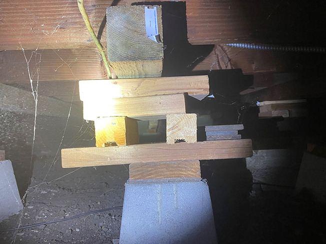 dangerous-structure-fails-94-624ae4379f413__700