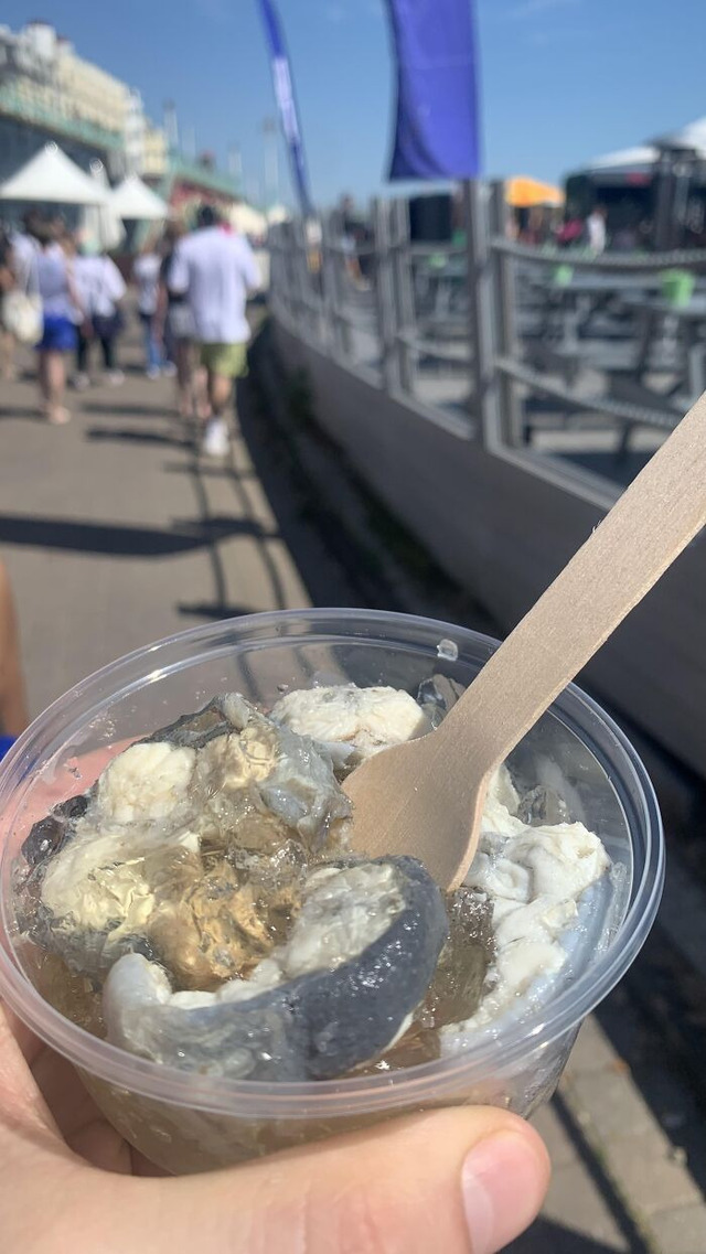 people-share-stereotyped-food-th(4)