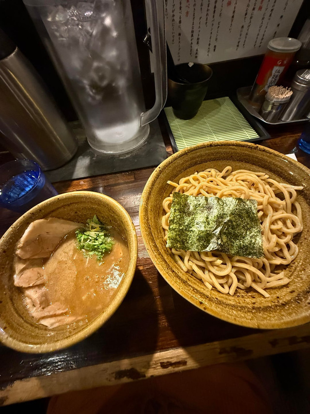 first-time-in-japan-v0-et1tiygyt