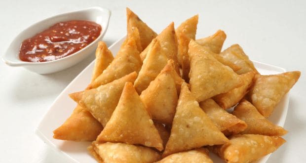 moong-dal-samosa_620x330_51517923256