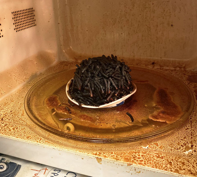 funny-cooking-kitchen-accidents-5-661cda7022b2e__700