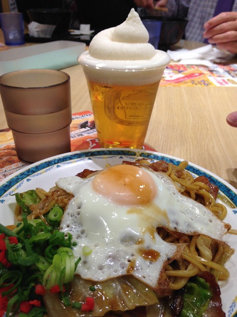35 - Frosty beer and yakisoba