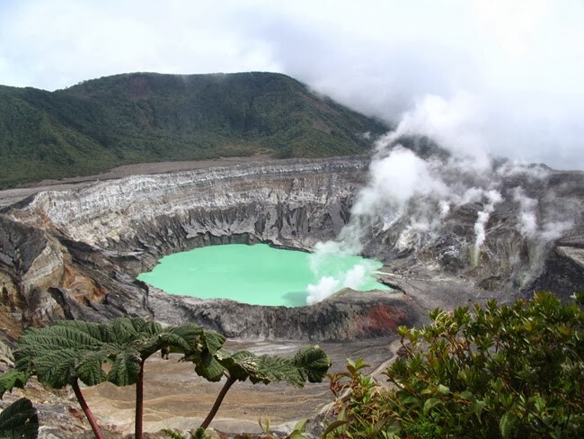 Volcan_Poas_Grand[1] (1)