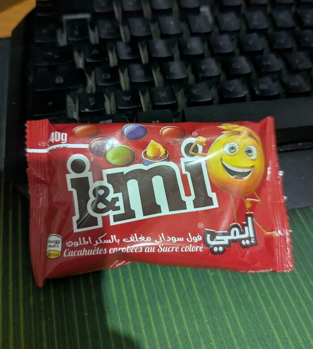 69b7e18625664_funny-brands-knock