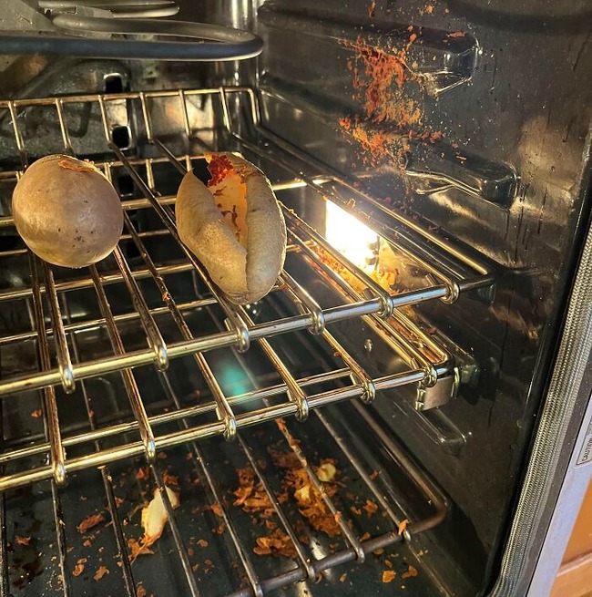 661fd1f08f593_funny-cooking-kitchen-accidents