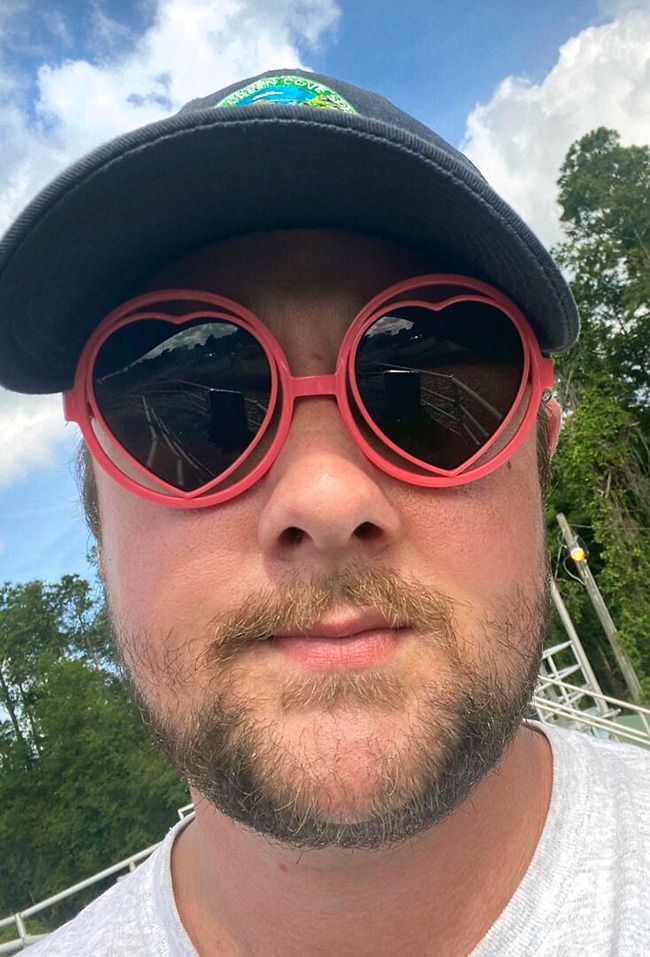 funny-glasses-pictures-112-65800b6224268__700