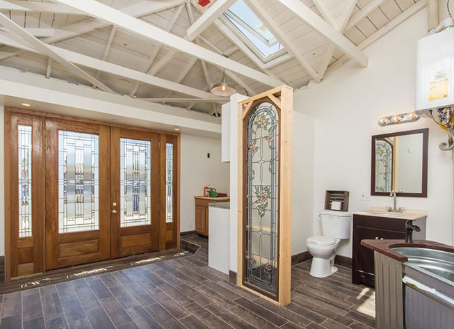 terrible-real-estate-photos-14-5c35e80a83ca6__700