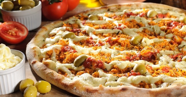 pizza-de-frango-com-catupiry