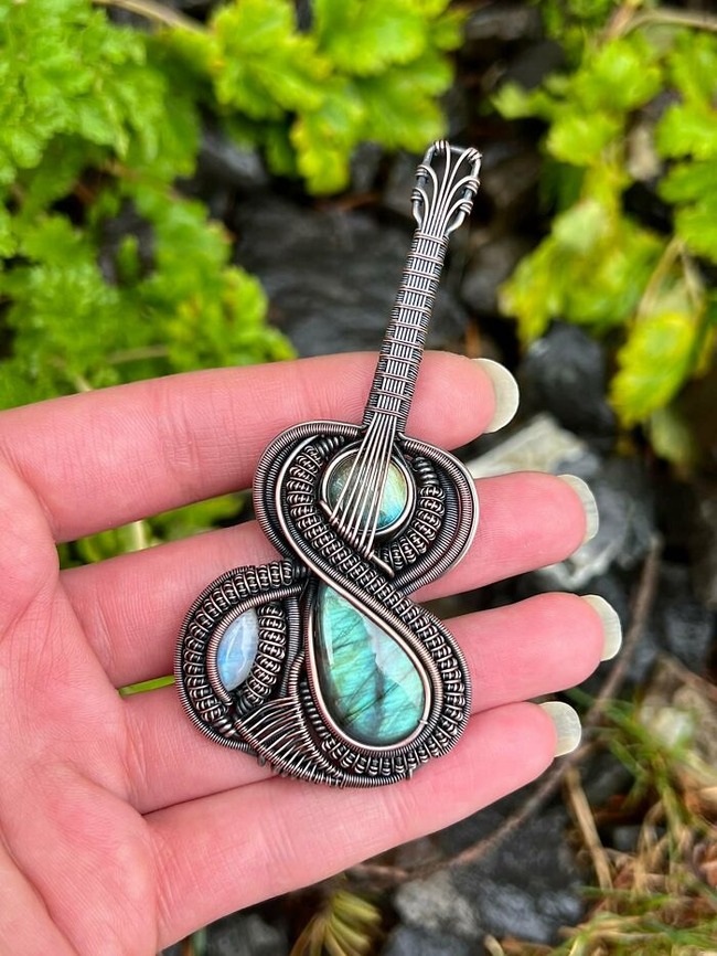 home-for-peculiar-artists-63bfe168b5e15__700