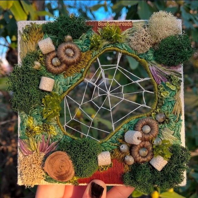 65-676559b041fc5__700