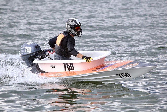 KF18-Bathtub-Races-50