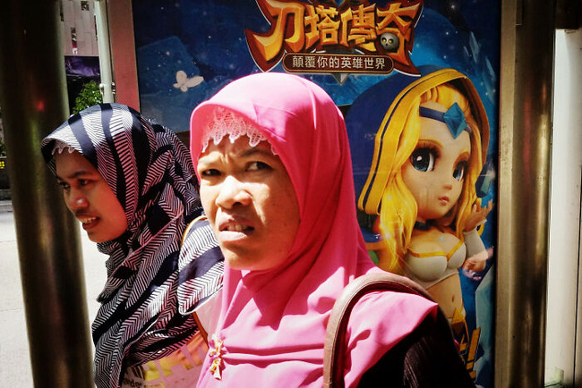 street-photography-edas-wong-57-5fc5f5245e65d__700