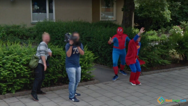 funny-weird-google-earth-62e7c8564d61e-png__700