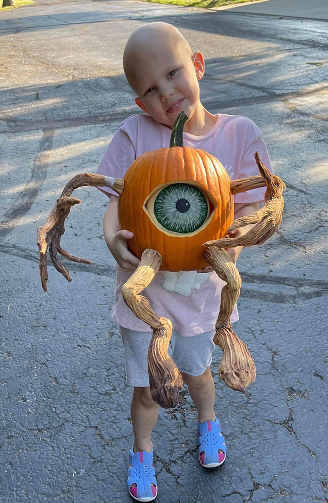 creative-carved-pumpkins-halloween-1-633bf8da0bed8__700