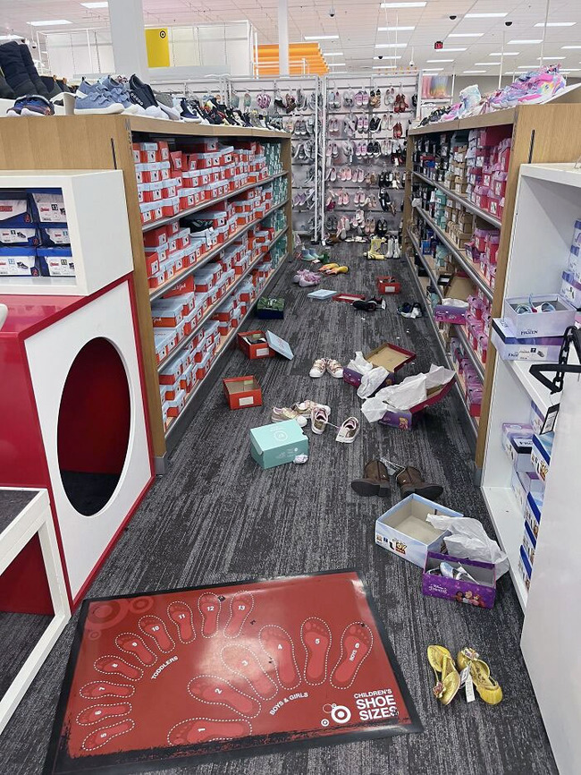 infuriating-lazy-people-23-653f6ecb0b364__700
