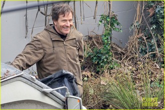 godzilla2014_cranston_02