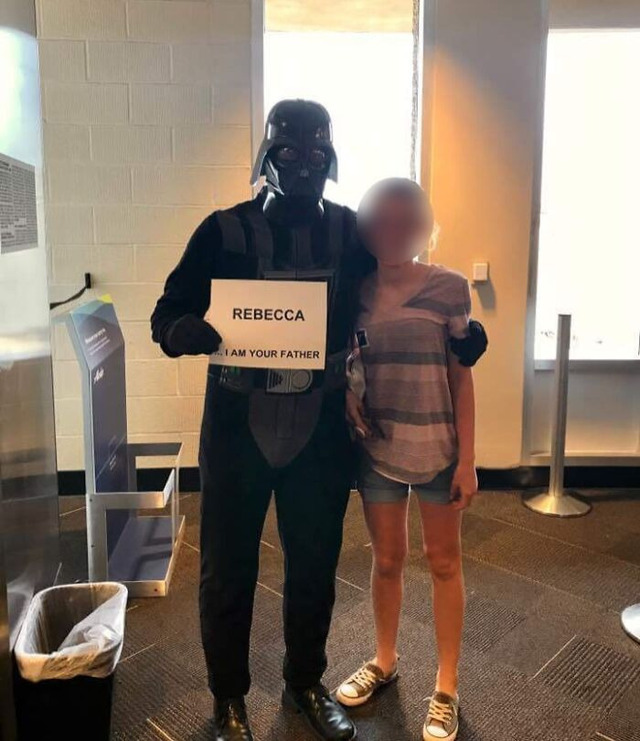 6926ccdcc2129_funny-men-acting-c