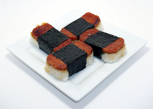 Homemade_Spam_Musubi (1)