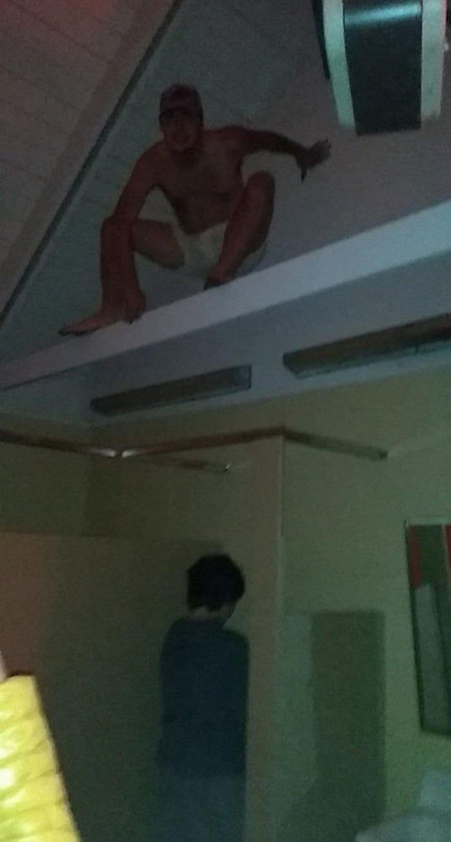 cursed-images-twitter-63565c3470b85__700