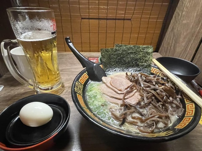 370598600_10160852561558620_5059753940578764859_n