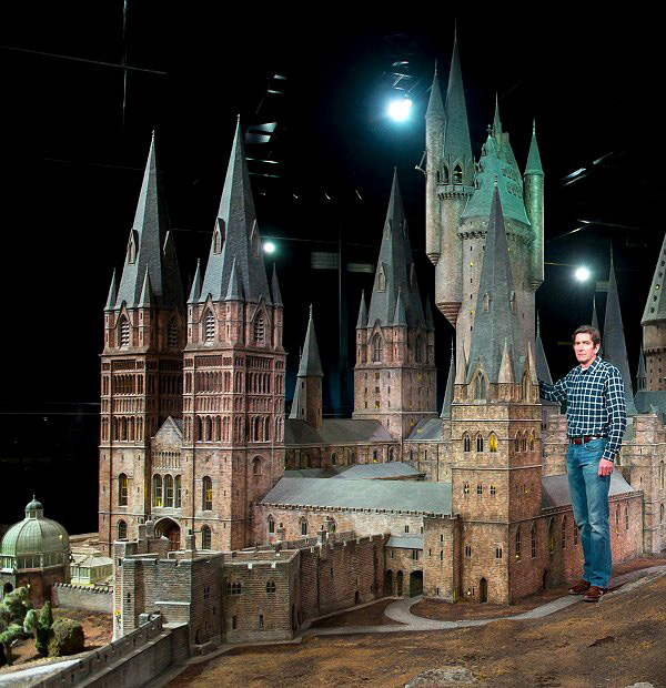 Incredibly_Detailed_Model_Of_Hogwarts_Castle_afflante_2