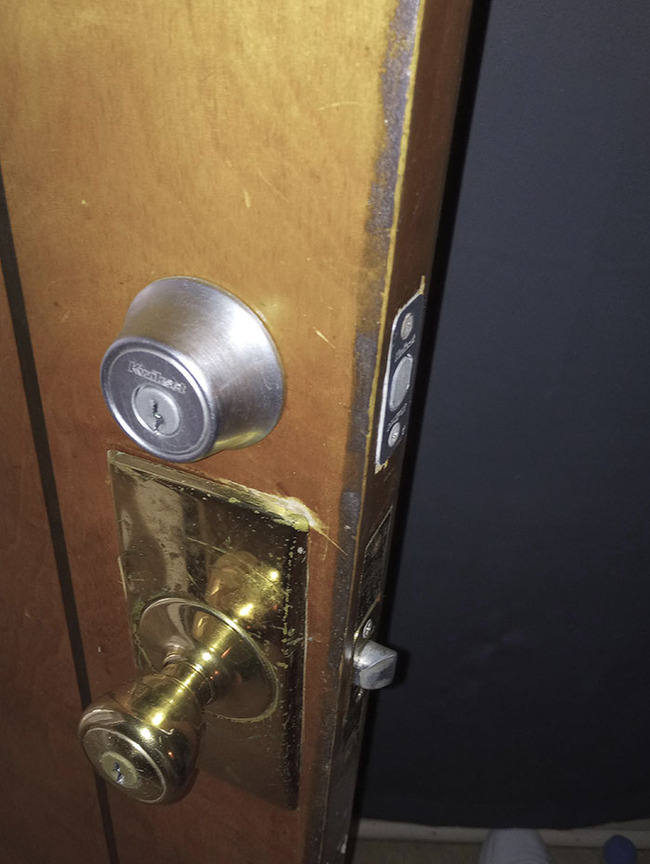 infuriating-bad-neighbors-54-66f6545a9dc32__700