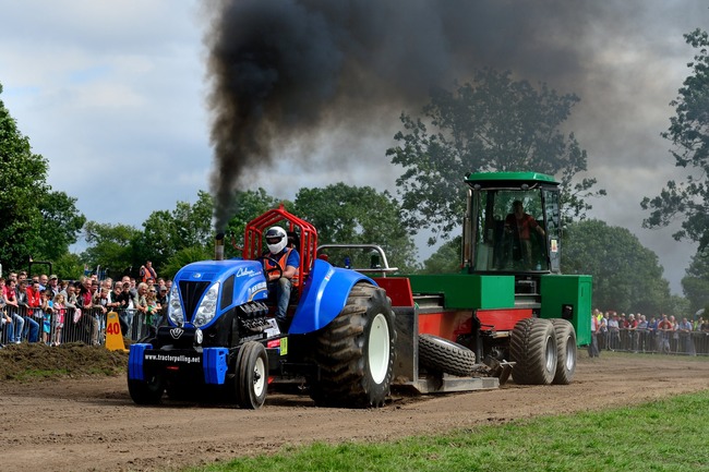 tractor-pulling