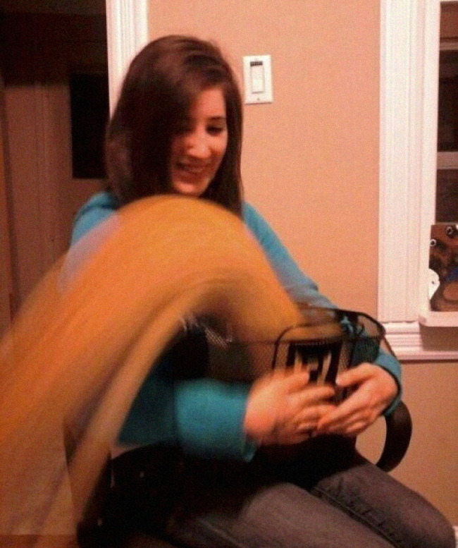 funny-blurry-pictures-of-cats-16-63ce7ba97c1c7__700