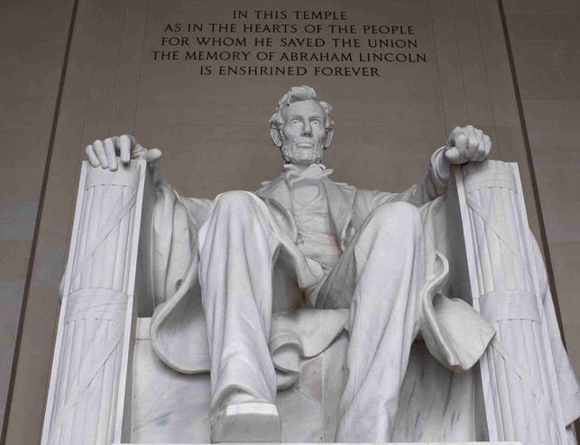 giant-lincoln-statue-pinimg-com