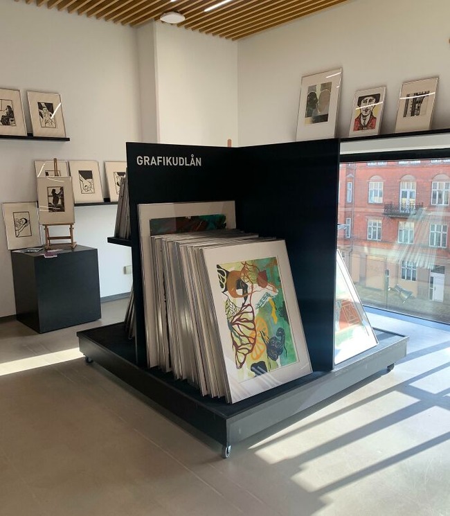 67bc3ee479bb3_tourist-interesting-experiences