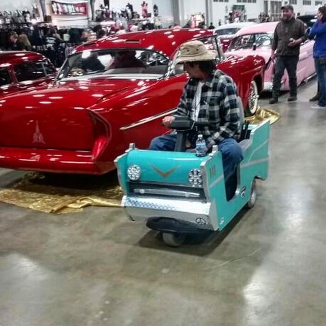 Bugoda1Blce-png__700