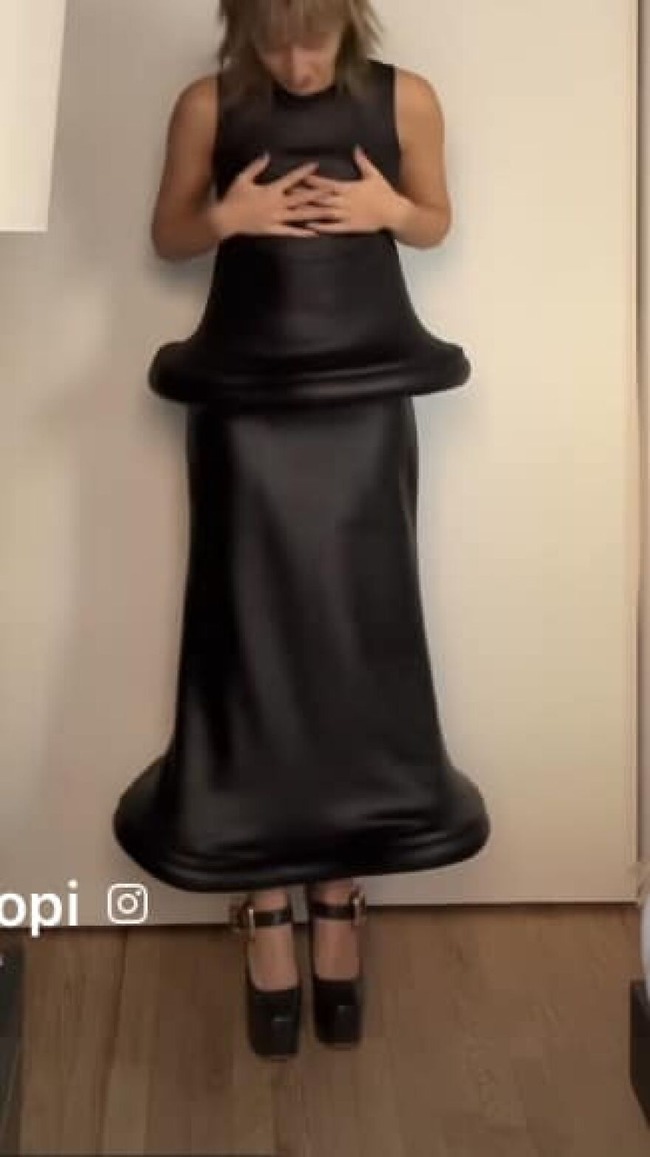 horrible-women-clothes-65ba66c14860b__880