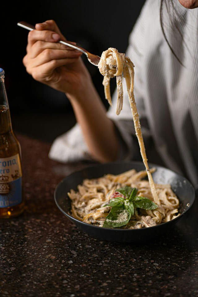 people-share-stereotyped-food-th(8)