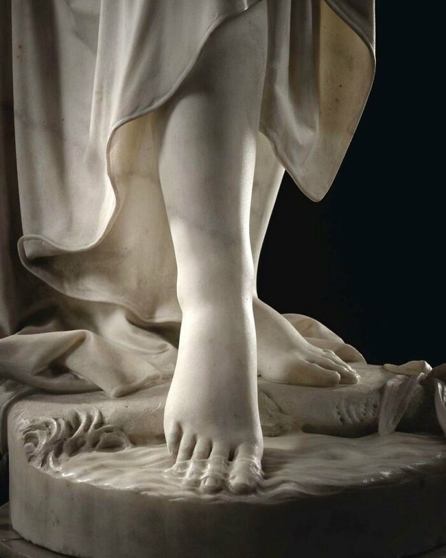 surreal-sculptures-details-67234b5c8a0d7__700