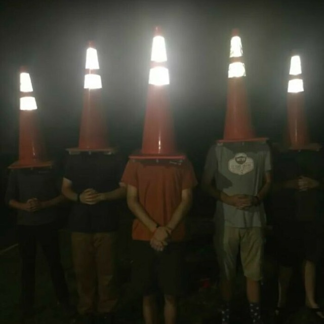 B9IEjSDFXE7-png__700