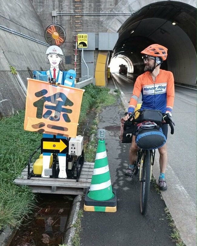 DAayRyDTops-png__700