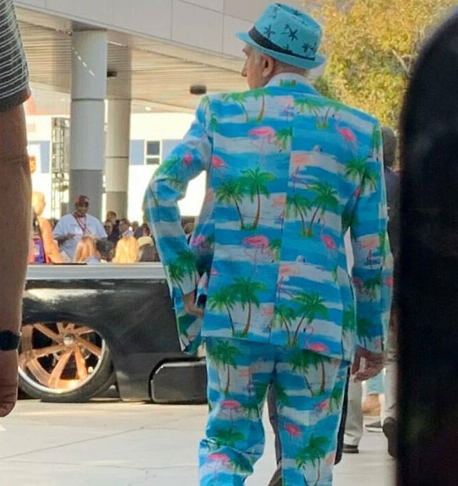 5-658ff18039cbc__700