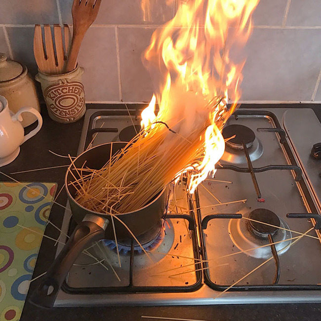 funny-cooking-fails-pics-101-5f114730d41a7__700