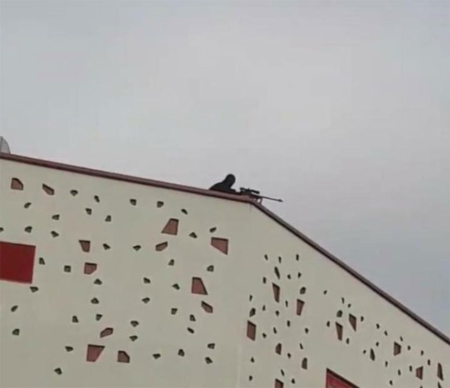 normal-day-in-russia-funny-pics-3-614d953923005__700