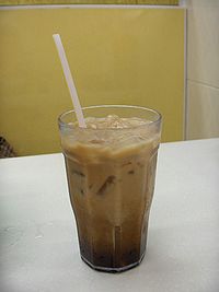 200px-Yuanyang_(drink)